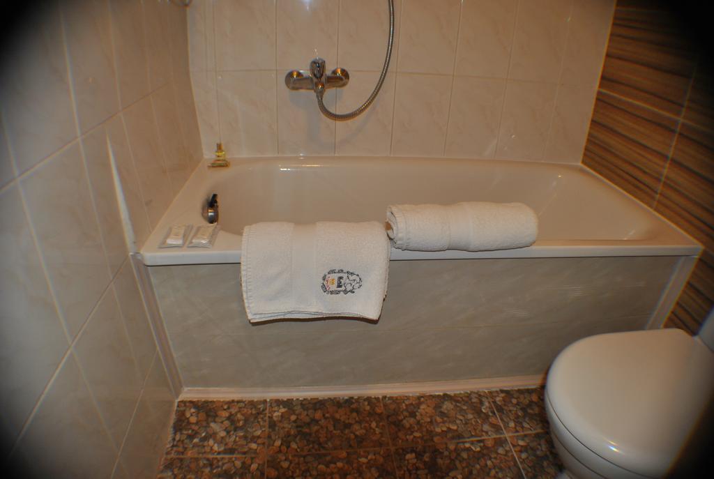 Appartement Tvirtove à Vilnius Chambre photo